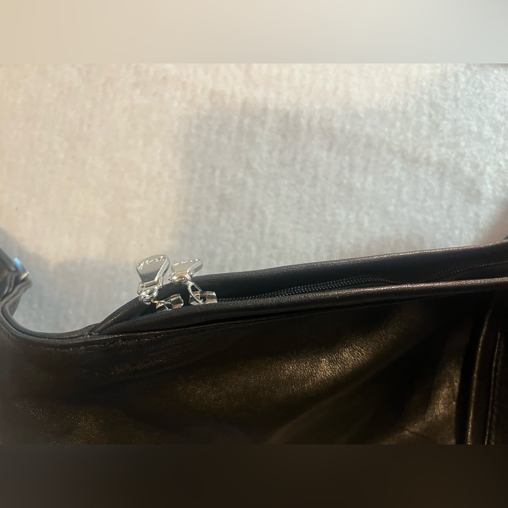 Black Leather Sash Bag - Picture 4 of 13